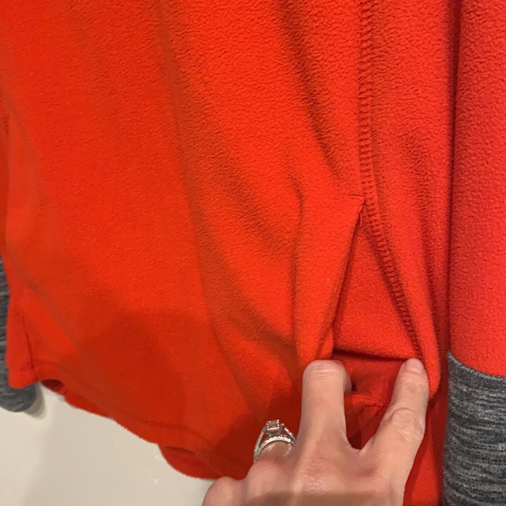 Red Sweater - Picture 6 of 8